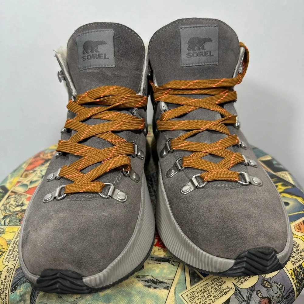 Sorel Out N About III Conquest Boots Womens 9.5 Grey Excellent Waterproof Suede